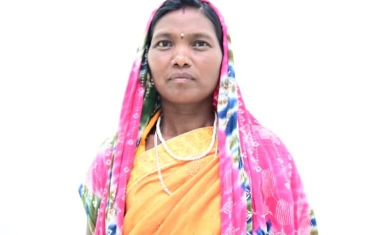 मुख्यमंत्री श्री विष्णुदेव साय की पहल से महतारी वंदन योजना बनी महिलाओं की आत्मनिर्भरता का मजबूत आधार, ज्ञानवती बैगा के जीवन में आई खुशहाली मुख्यमंत्री श्री विष्णुदेव साय की पहल से महतारी वंदन योजना बनी महिलाओं की आत्मनिर्भरता का मजबूत आधार, ज्ञानवती बैगा के जीवन में आई खुशहाली