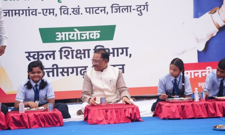 विकसित छत्तीसगढ़ की सबसे मजबूत नींव है गुणवत्तापूर्ण शिक्षा : मुख्यमंत्री श्री विष्णुदेव साय विकसित छत्तीसगढ़ की सबसे मजबूत नींव है गुणवत्तापूर्ण शिक्षा : मुख्यमंत्री श्री विष्णुदेव साय