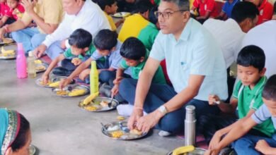 500 विद्यालयों में पोषण, पर्यावरण और सहभागिता का संगम, बैगलेस डे पर सूरजपुर की अनूठी पहल 500 विद्यालयों में पोषण, पर्यावरण और सहभागिता का संगम, बैगलेस डे पर सूरजपुर की अनूठी पहल