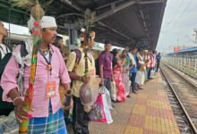 बदलते बस्तर का संदेश लेकर दिल्ली रवाना हुआ बस्तर का प्रतिनिधिमंडल