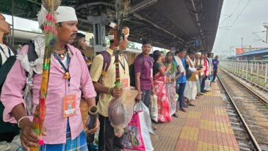 बदलते बस्तर का संदेश लेकर दिल्ली रवाना हुआ बस्तर का प्रतिनिधिमंडल