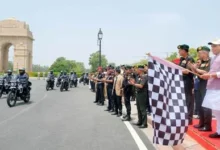 रक्षा मंत्री ने राष्ट्रीय समर स्मारक से कारगिल युद्ध स्मारक तक मोटरसाइकिल यात्रा को हरी झंडी दिखाकर किया रवाना