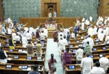 हंगामे के बीच लोकसभा की कार्यवाही कल सुबह तक के लिए स्थगित