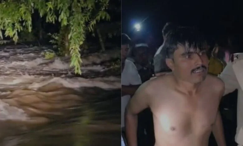 बारिश के चलते नदी-नाले उफान पर, उफनते नाले को पार करते समय तेज बहाव में फंसा युवक, ढाई घंटे में रेस्क्यू बारिश के चलते नदी-नाले उफान पर, उफनते नाले को पार करते समय तेज बहाव में फंसा युवक, ढाई घंटे में रेस्क्यू