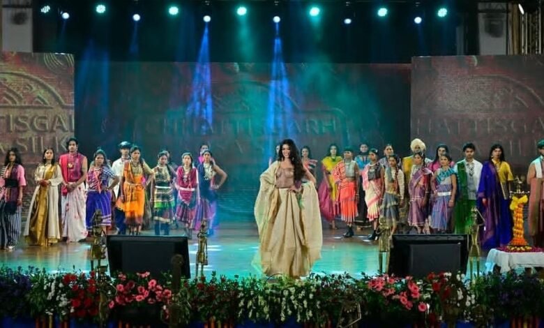 स्वदेशी फैशन शो में आत्मसमर्पित महिलाओं की स्वैच्छिक भागीदारी, बढ़ा आत्मविश्वास