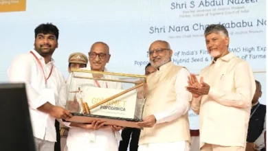उपराष्ट्रपति ने आंध्र प्रदेश में देश का पहला गैर-जीएमओ उच्‍च गुणवत्ता पॉपकॉर्न मक्का हाईब्रिड बीज किया जारी
