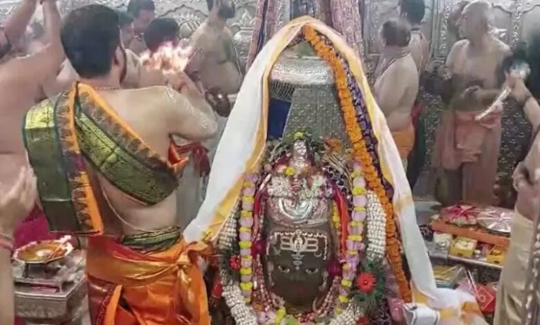 हर-हर महादेव, उज्जैन में महाकाल का भव्य अभिषेक, देशभर के शिवालयों में उमड़ा आस्था का सैलाब