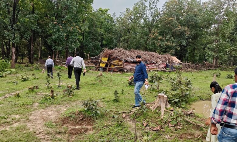 मलेरिया के खिलाफ जंगलों में उतरा स्वास्थ्य महकमा, संवेदनशील इलाकों की परखी तैयारियां मलेरिया के खिलाफ जंगलों में उतरा स्वास्थ्य महकमा, संवेदनशील इलाकों की परखी तैयारियां