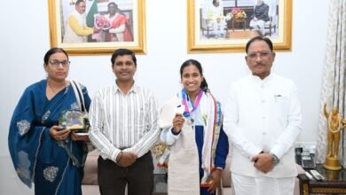 राष्ट्रमंडल खेलों की रजत पदक विजेता ज्ञानेश्वरी यादव का सीएम हाउस में भव्य स्वागत, प्रोत्साहन राशि और आउट ऑफ टर्न की घोषणा