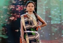 विष्णु के सुशासन में ग्रामोद्योग विभाग की पहल पर छत्तीसगढ़ में पहली बार सुकमा के चिंतलनार की पुनर्वासित बेटियों ने रायपुर पहुंचकर बड़े मंच पर दिखाई प्रतिभा, मुख्यमंत्री एवं विधानसभा अध्यक्ष हुए गदगद