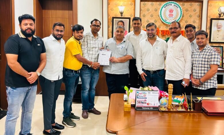 पर्यटन मंत्री श्री राजेश अग्रवाल से ग्लोबल ट्रैवल एसोसिएशन के प्रतिनिधिमंडल की सौजन्य भेंट पर्यटन मंत्री श्री राजेश अग्रवाल से ग्लोबल ट्रैवल एसोसिएशन के प्रतिनिधिमंडल की सौजन्य भेंट