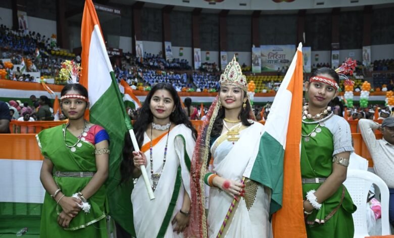 मुख्यमंत्री ने कहा – 140 करोड़ भारतीयों को एक सूत्र में बांधता है तिरंगा