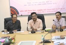 प्रमुख सचिव श्री सोनमणि बोरा ने ली विभागीय योजनाओं की समीक्षा बैठक