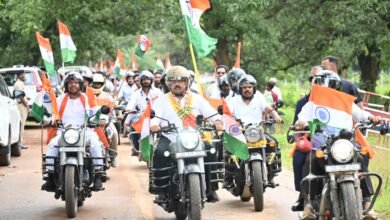 तिरंगा यात्रा के दूसरे दिवस माँ दंतेश्वरी की पूजा-अर्चना कर उप मुख्यमंत्री एवं वन मंत्री ने किया यात्रा का शुभारंभ