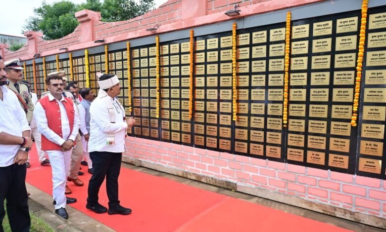 जवानों के शौर्य ने लिखा बस्तर का नया इतिहास- उप मुख्यमंत्री श्री विजय शर्मा जवानों के शौर्य ने लिखा बस्तर का नया इतिहास- उप मुख्यमंत्री श्री विजय शर्मा