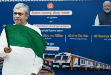 रेल संपर्क मजबूत होने से ग्वालियर-चंबल क्षेत्र को नई गति मिलेगी रेल संपर्क मजबूत होने से ग्वालियर-चंबल क्षेत्र को नई गति मिलेगी