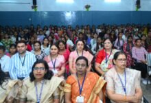 वर्तमान पर फोकस करें, निरंतर सीखते रहें और समाज के लिए योगदान दें-श्री डेका