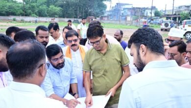 रिंग रोड, पुल, केलो रिवर फ्रंट, मरीन ड्राइव, ऑक्सीजोन और आधुनिक अधोसंरचना परियोजनाओं को समय-सीमा में पूरा करने के निर्देश