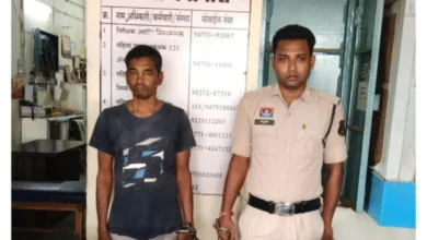 ड्राई डे में शराब की बिक्री, पुलिस ने किया अरेस्ट