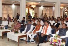 राज्यपाल श्री डेका ने न्यायाधिपति श्री कृष्न राम महापात्र को छत्तीसगढ़ उच्च न्यायालय के मुख्य न्यायाधीश पद की दिलाई शपथ