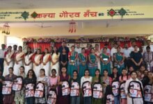 एजुकेशन किट वितरण- उद्योग मंत्री लखन लाल देवांगन ने 1500 छात्राओं को दी सौगात, कॉलेजों में विशाल डोम निर्माण की घोषणा
