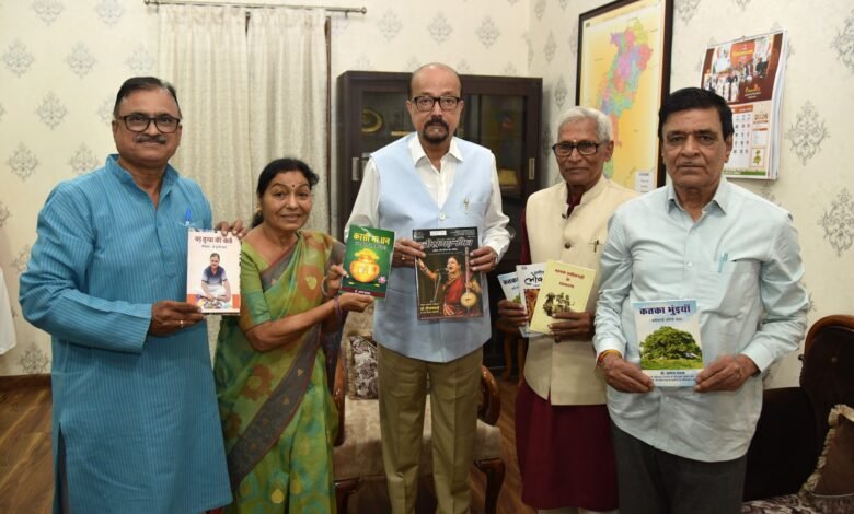 छत्तीसगढ़ी को आठवीं अनुसूची में शामिल कराने के लिए सकारात्मक पहल छत्तीसगढ़ी को आठवीं अनुसूची में शामिल कराने के लिए सकारात्मक पहल