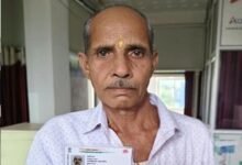 आधार बना जीवन का आधार- कलेक्टर के पहल से वृद्ध कृषक की वर्षों पुरानी समस्या का हुआ निराकरण
