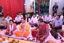 मुख्यमंत्री श्री विष्णु देव साय ने परिवारजनों के साथ विधि-विधान से की गणपति की स्थापना और पूजा-अर्चना