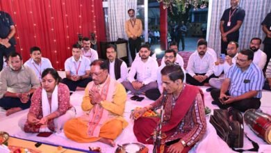 मुख्यमंत्री श्री विष्णु देव साय ने परिवारजनों के साथ विधि-विधान से की गणपति की स्थापना और पूजा-अर्चना