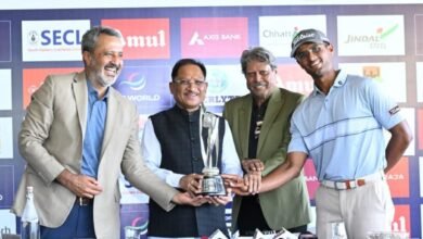 मुख्यमंत्री ने किया ‘डीपी वर्ल्ड नवा रायपुर ओपन 2026’ की ट्रॉफी का अनावरण, गोल्फ में हाथ आजमाकर बढ़ाया खिलाड़ियों का उत्साह मुख्यमंत्री ने किया ‘डीपी वर्ल्ड नवा रायपुर ओपन 2026’ की ट्रॉफी का अनावरण, गोल्फ में हाथ आजमाकर बढ़ाया खिलाड़ियों का उत्साह