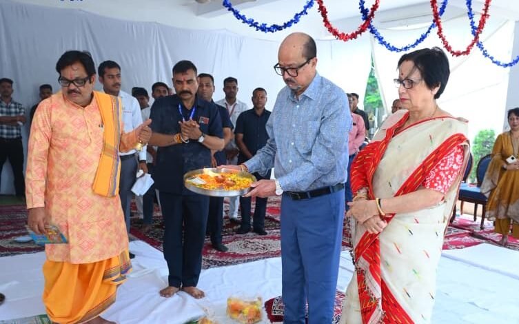 लोकभवन में मनाई गई विश्वकर्मा जयंती लोकभवन में मनाई गई विश्वकर्मा जयंती