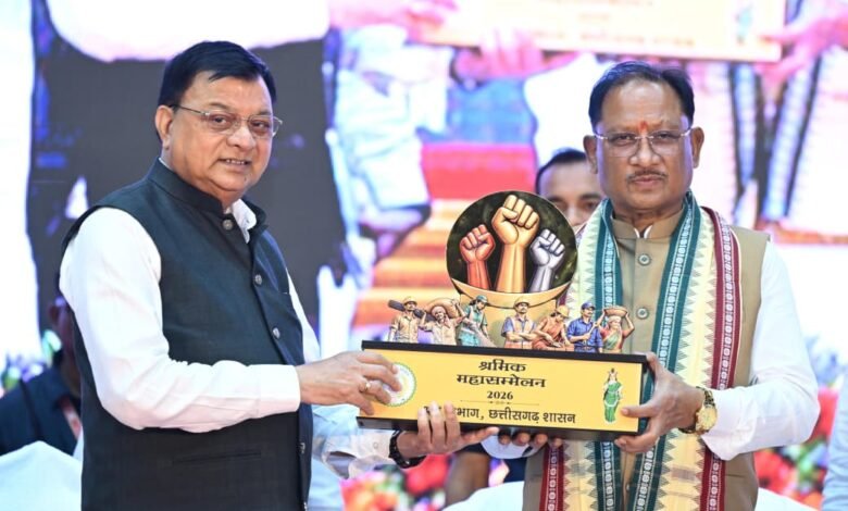 श्रमिकों का सम्मान, सामाजिक सुरक्षा और उनके परिवारों का उज्ज्वल भविष्य हमारी सरकार की प्राथमिकता : मुख्यमंत्री श्री साय श्रमिकों का सम्मान, सामाजिक सुरक्षा और उनके परिवारों का उज्ज्वल भविष्य हमारी सरकार की प्राथमिकता : मुख्यमंत्री श्री साय