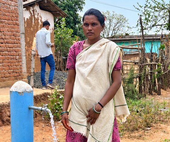 जिस पानी के लिए मीलों चलती थीं महिलाएं, अब साय सरकार में वही जल पहुंच रहा घर की चौखट तक जिस पानी के लिए मीलों चलती थीं महिलाएं, अब साय सरकार में वही जल पहुंच रहा घर की चौखट तक
