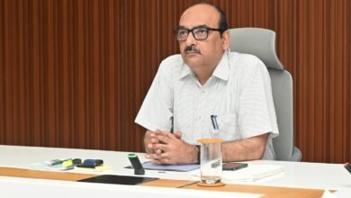मुख्यमंत्री श्री विष्णु देव साय ने छत्तीसगढ़ के पूर्व राज्यपाल श्री विश्वभूषण हरिचंदन से की सौजन्य भेंट मुख्यमंत्री श्री विष्णु देव साय ने छत्तीसगढ़ के पूर्व राज्यपाल श्री विश्वभूषण हरिचंदन से की सौजन्य भेंट
