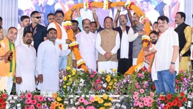 नगर निगम बीरगांव को बड़ी सौगात : 135 करोड़ रुपये से अधिक के विकास कार्यों का लोकार्पण-भूमिपूजन, लगभग 110 करोड़ रुपये के नए विकास कार्यों की घोषणा नगर निगम बीरगांव को बड़ी सौगात : 135 करोड़ रुपये से अधिक के विकास कार्यों का लोकार्पण-भूमिपूजन, लगभग 110 करोड़ रुपये के नए विकास कार्यों की घोषणा