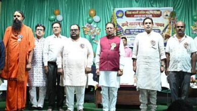 ‘वंदे मातरम्’ मां भारती की वंदना और राष्ट्रीय चेतना का स्वर : मुख्यमंत्री श्री विष्णुदेव साय ‘वंदे मातरम्’ मां भारती की वंदना और राष्ट्रीय चेतना का स्वर : मुख्यमंत्री श्री विष्णुदेव साय