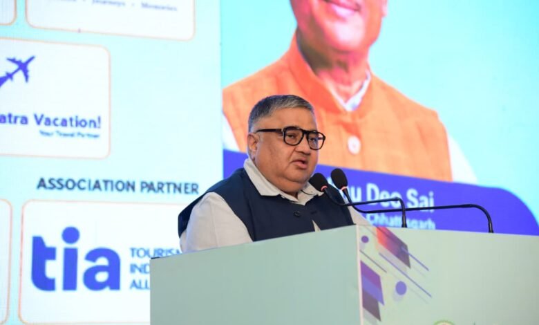 छत्तीसगढ़ के पर्यटन को राष्ट्रीय-अंतरराष्ट्रीय बाजार से जोड़ने की पहल, देश-विदेश के टूर ऑपरेटर्स, ट्रैवल एजेंट्स और हॉस्पिटैलिटी क्षेत्र के प्रतिनिधियों ने लिया हिस्सा छत्तीसगढ़ के पर्यटन को राष्ट्रीय-अंतरराष्ट्रीय बाजार से जोड़ने की पहल, देश-विदेश के टूर ऑपरेटर्स, ट्रैवल एजेंट्स और हॉस्पिटैलिटी क्षेत्र के प्रतिनिधियों ने लिया हिस्सा
