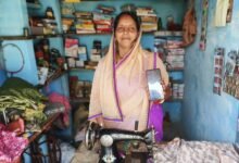 महतारी वंदन की राशि का संदेश आते ही खिल उठता है रेखा का चेहरा