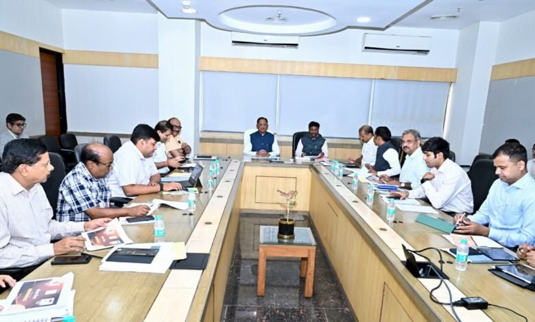 ग्रामीण रोजगार योजना से बनी डबरी में पिछले वर्ष से कर रहे मछली पालन, करीब 20 क्विंटल उत्पादन का आकलन ग्रामीण रोजगार योजना से बनी डबरी में पिछले वर्ष से कर रहे मछली पालन, करीब 20 क्विंटल उत्पादन का आकलन