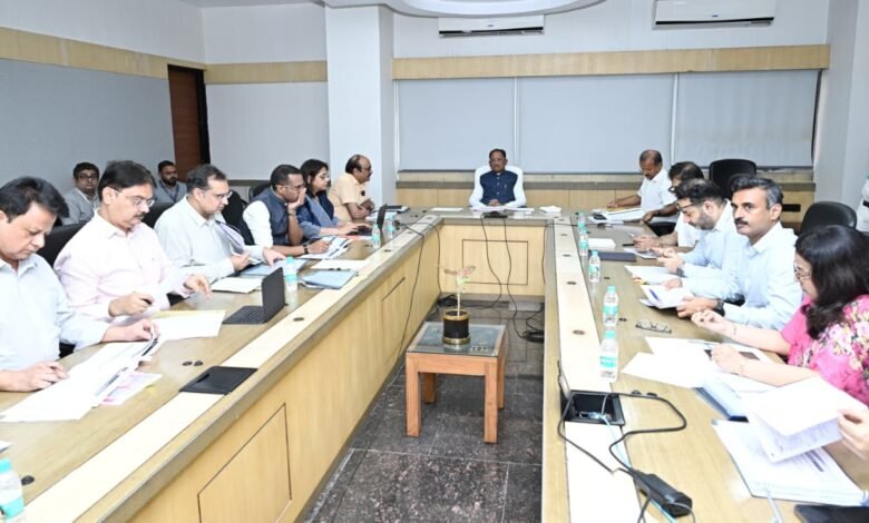 मुख्यमंत्री श्री साय ने पारस पोर्टल के माध्यम से की प्रमुख योजनाओं एवं विकास कार्यों की राज्य स्तरीय समीक्षा मुख्यमंत्री श्री साय ने पारस पोर्टल के माध्यम से की प्रमुख योजनाओं एवं विकास कार्यों की राज्य स्तरीय समीक्षा