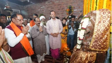 CM साय ने मदकूद्वीप के प्राचीन मंदिरों में की पूजा-अर्चना, कन्या पूजन कर कन्या भोज में हुए शामिल
