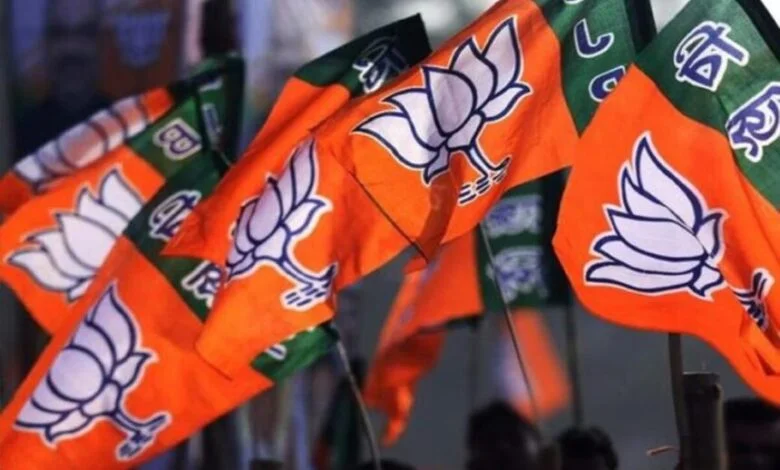 राज्यसभा चुनाव के लिए 8 नामों का एलान, जानें राज्यसभा चुनाव के लिए 8 नामों का एलान, जानें