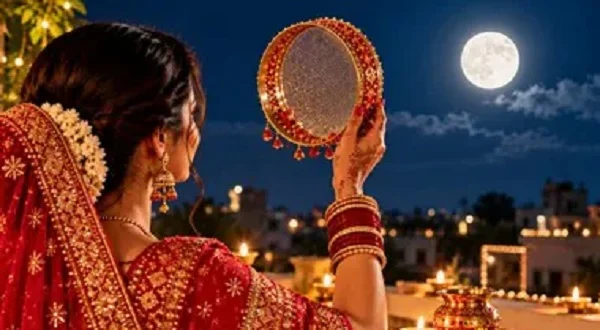 आज है करवा चौथ का पर्व, चंद्र दर्शन के बाद व्रत खोलने की परंपरा आज है करवा चौथ का पर्व, चंद्र दर्शन के बाद व्रत खोलने की परंपरा