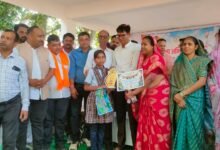 विकासखंड स्तरीय चित्रकला एवं भाषण प्रतियोगिता में विद्यार्थियों ने दिखाई रचनात्मकता