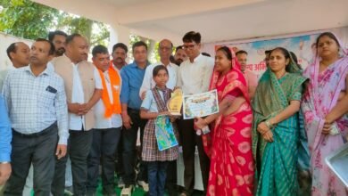 विकासखंड स्तरीय चित्रकला एवं भाषण प्रतियोगिता में विद्यार्थियों ने दिखाई रचनात्मकता
