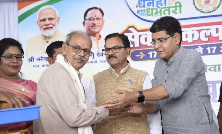 अंतर्राष्ट्रीय वृद्धजन दिवस पर 500 बुजुर्गों का शॉल-श्रीफल से सम्मान अंतर्राष्ट्रीय वृद्धजन दिवस पर 500 बुजुर्गों का शॉल-श्रीफल से सम्मान
