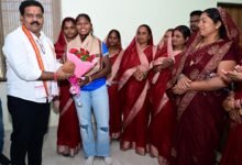 महत्वपूर्ण उपलब्धि के लिए बधाई एवं शुभकामनाएं दी