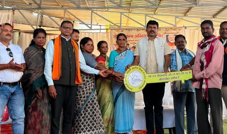 ​एक ही छत के नीचे मिलीं शासन की विभिन्न जनकल्याणकारी योजनाएं