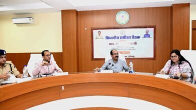 कार्यों में तेजी लाने और योजनाओं के प्रभावी व समयबद्ध क्रियान्वयन पर दिया जोर, जनहित के कार्यों को प्राथमिकता देने के दिए निर्देश
