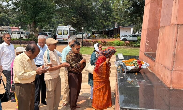 बदलते बस्तर को देखकर बोले सेवानिवृत्त आईएएस अधिकारी – यह एक नए दौर का बस्तर बदलते बस्तर को देखकर बोले सेवानिवृत्त आईएएस अधिकारी – यह एक नए दौर का बस्तर